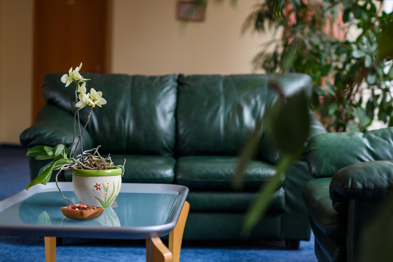 Hotel Torontal Timisoara Ngoại thất bức ảnh
